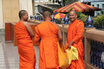 Monks of the Wat Tra